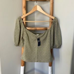 NWT Abercrombie & Fitch fitted blouse small